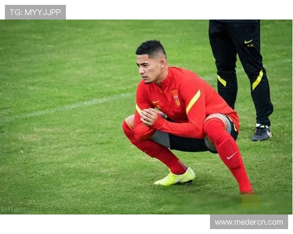 国足世预赛关键战告捷新帅战术奏效年轻球员集体爆发引发球迷热议